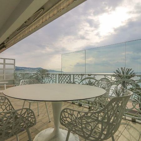 Seafront Modern Apartment Ницца Экстерьер фото