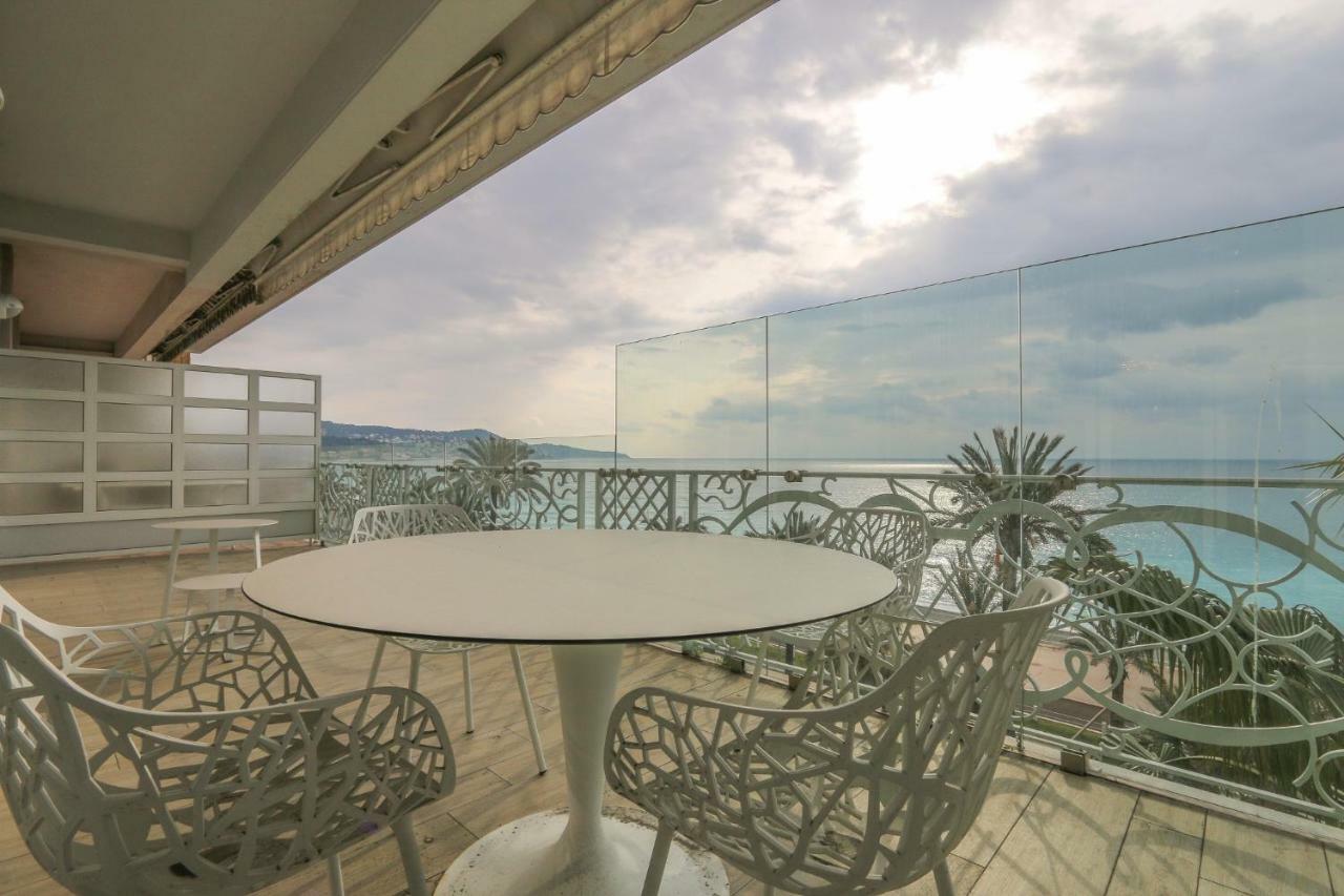 Seafront Modern Apartment Ницца Экстерьер фото
